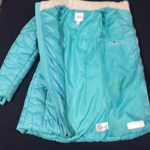 Fall/Winter Jacket 🧥 - Picture 6 of 8